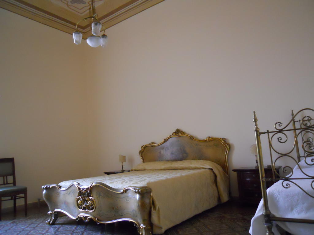 مبيت وإفطار تارانتو Borgo Due Mari الغرفة الصورة